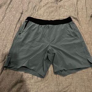 Ten Thousand Interval Short - L